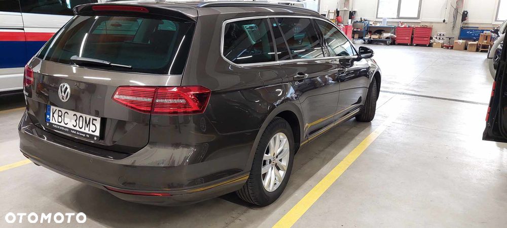 Volkswagen Passat 1.6 TDI (BlueMotion Technology) Comfortline - 6