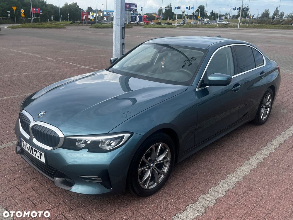 BMW Seria 3 318i Sport Line - 2