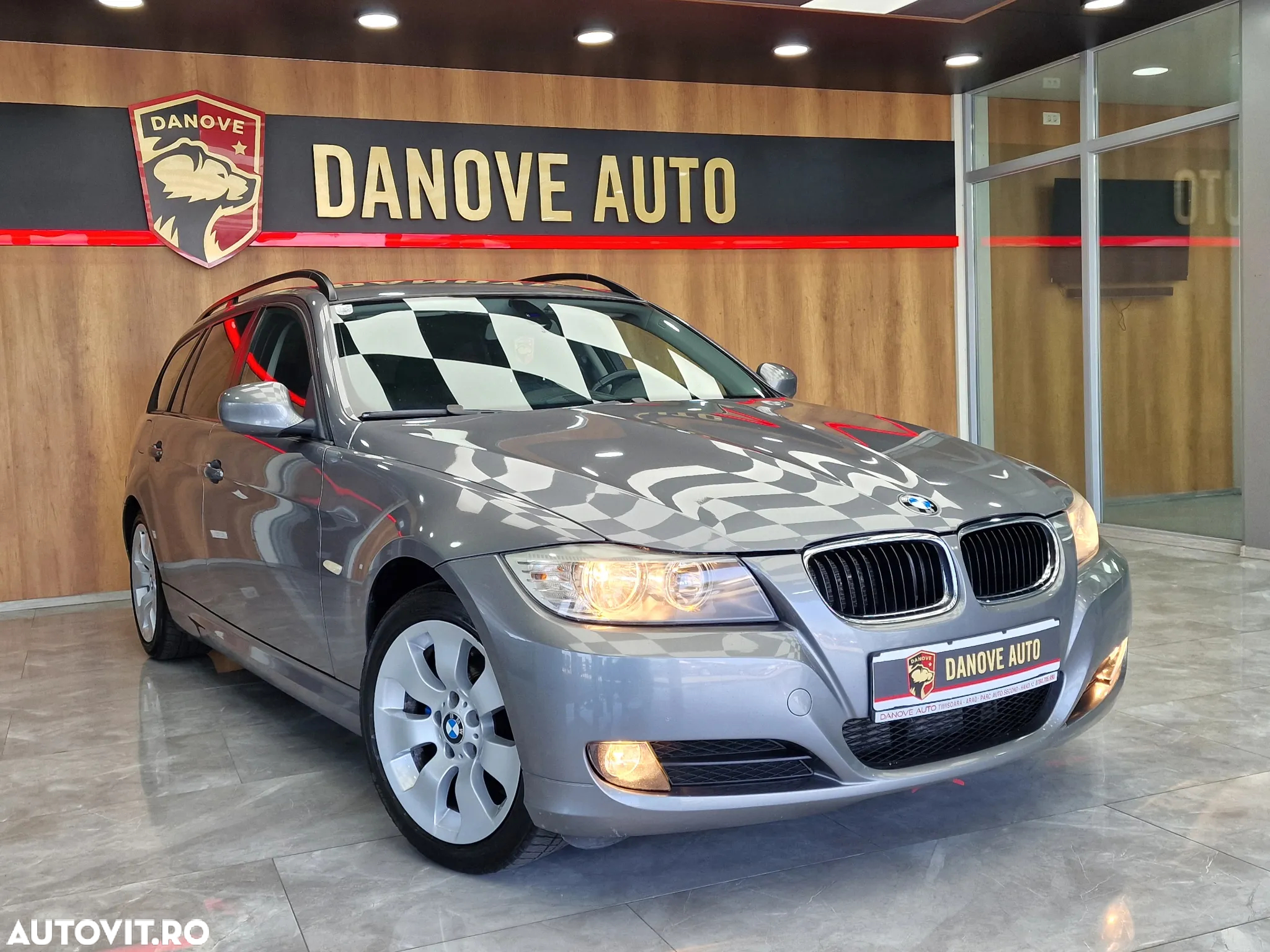 BMW Seria 3 318d DPF Touring - 3