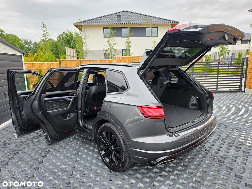 Volkswagen Touareg 3.0 V6 TFSI 4Motion R-Line - 11