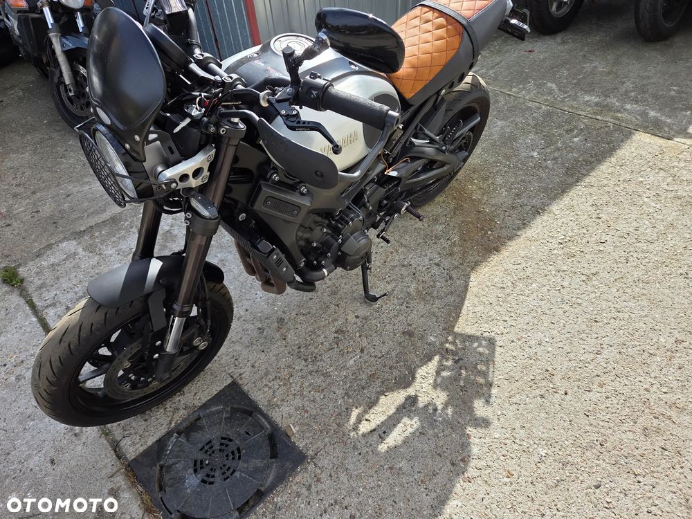 Yamaha XSR - 38