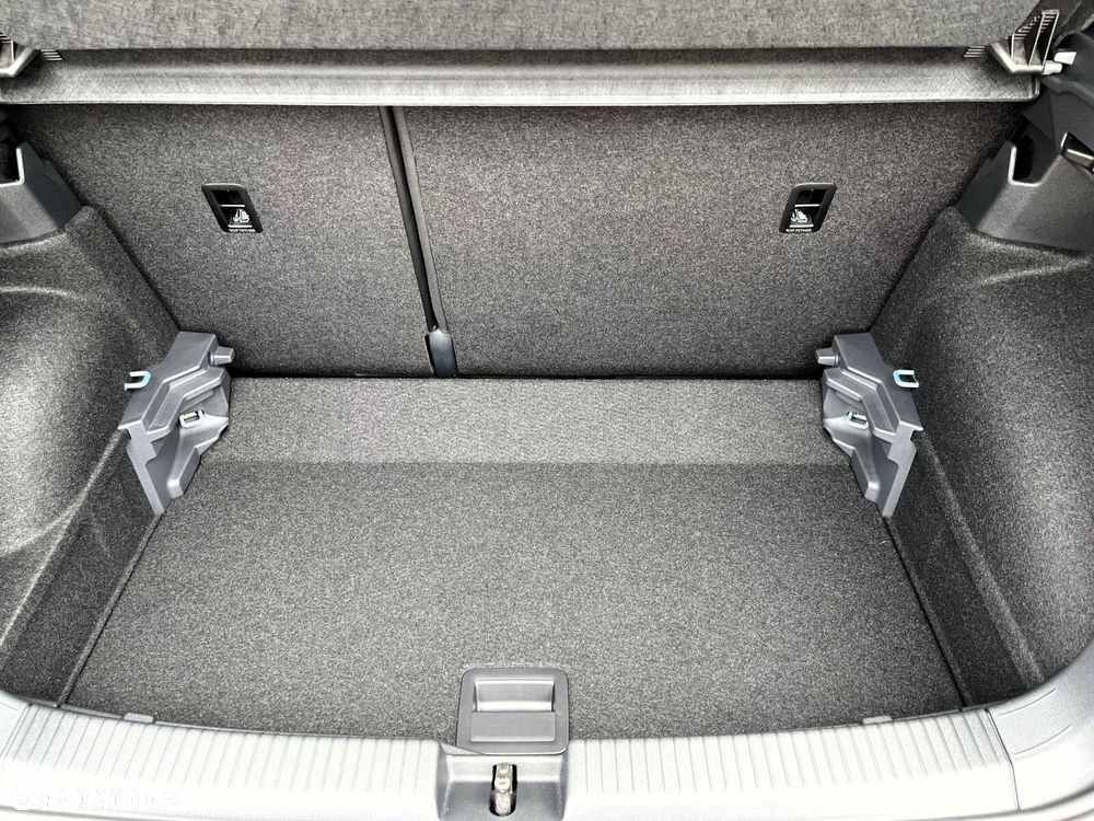 Volkswagen T-Cross 1.0 TSI R-Line Plus DSG - 33