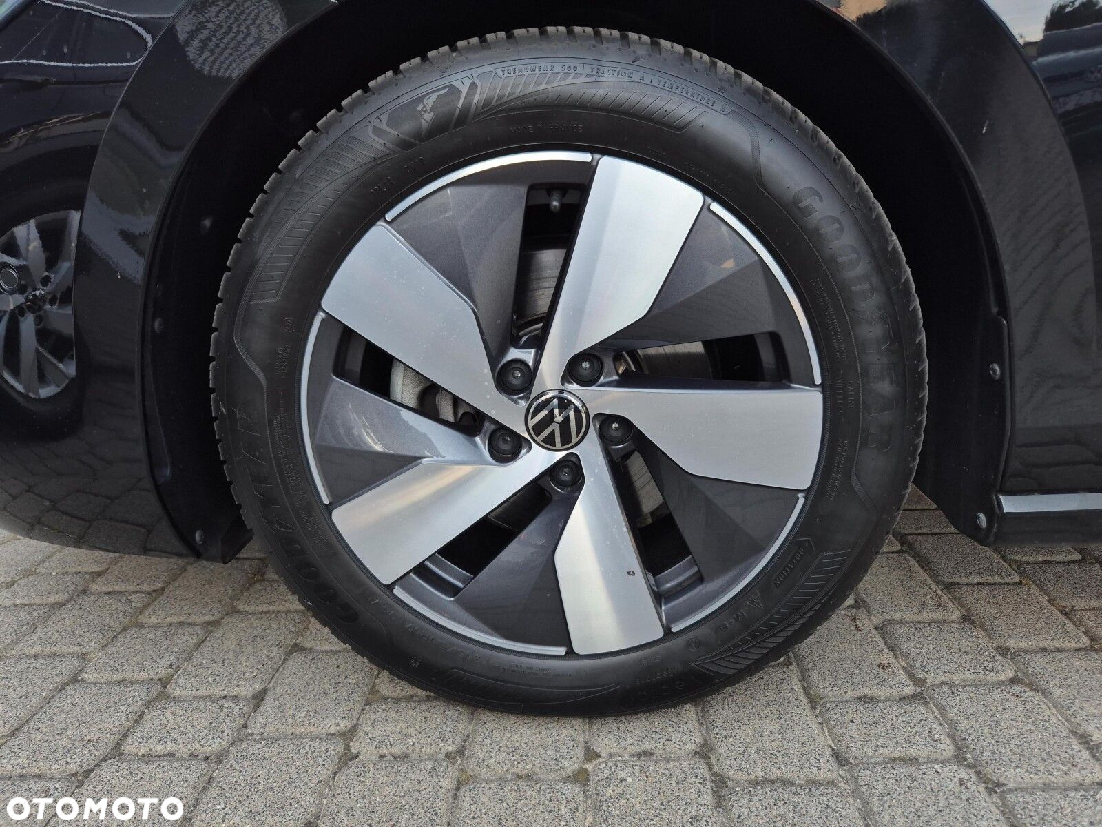 Volkswagen Passat - 38