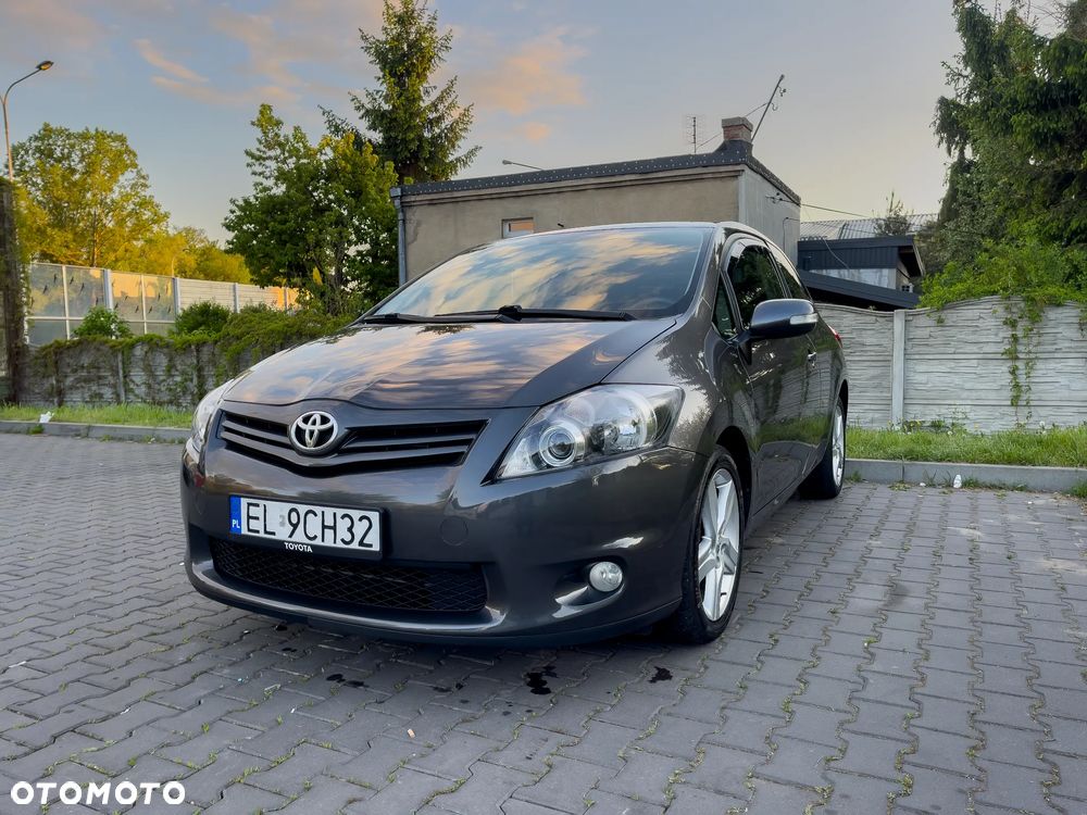 Toyota Auris 1.6 Dynamic - 3