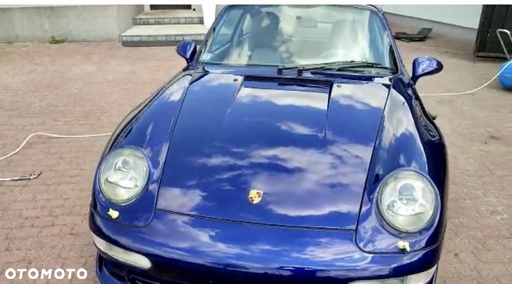 Porsche 911 Carrera - 4