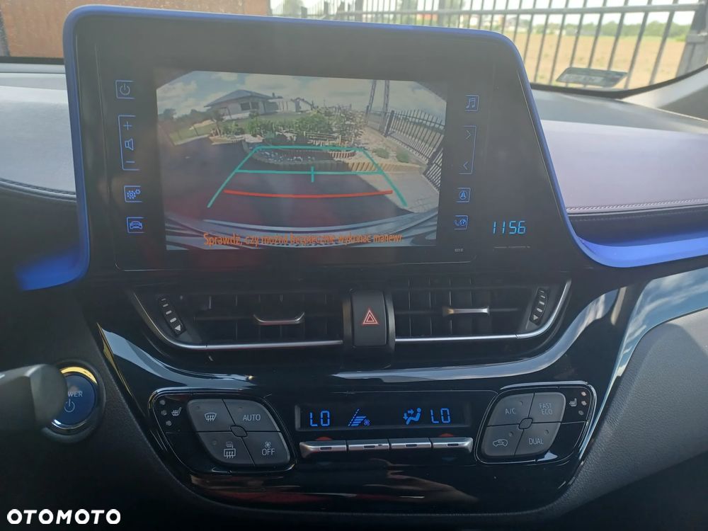 Toyota C-HR - 11