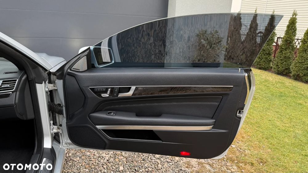 Mercedes-Benz Klasa E E-Klasse Coupe Avantgarde - 28
