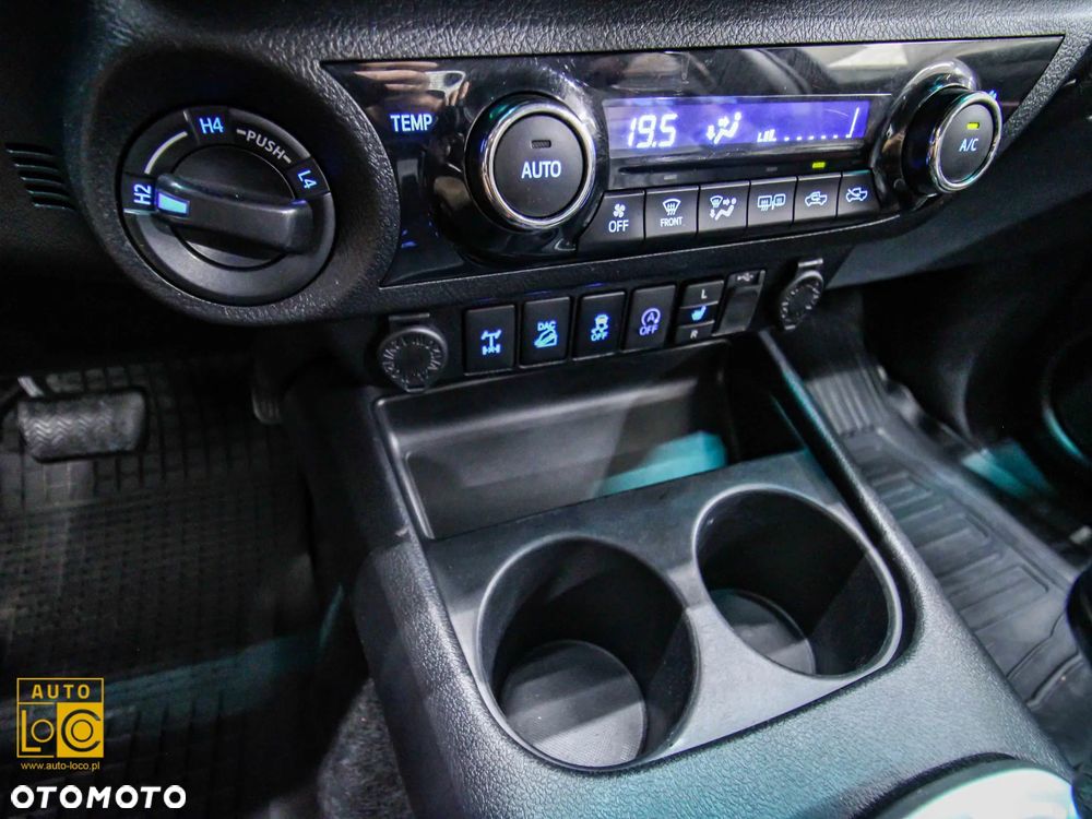 Toyota Hilux 2.4 D-4D Double Cab Selection 4x4 - 21