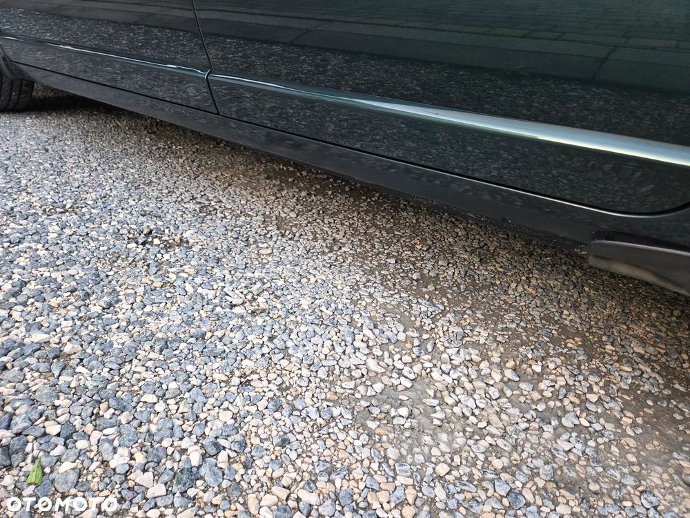 Skoda Superb 2.0 TDI DPF Elegance - 24