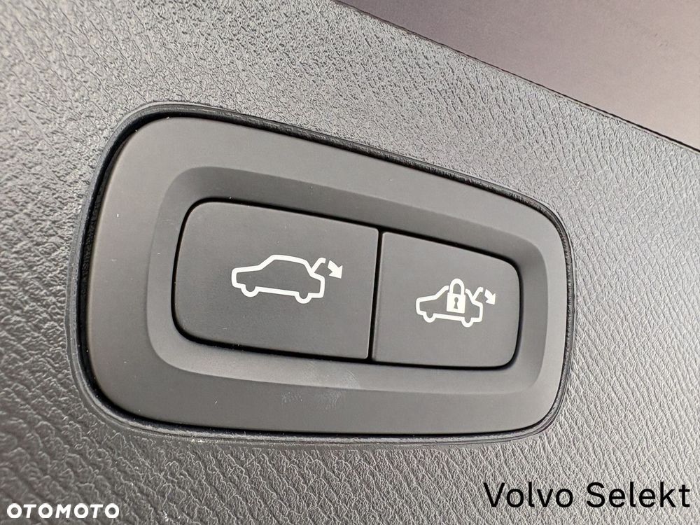 Volvo XC 90 - 35