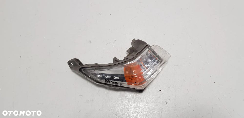 Suzuki GSR 600 06-10 Migacz Kierunkowskaz Przód Przedni Prawy - 2
