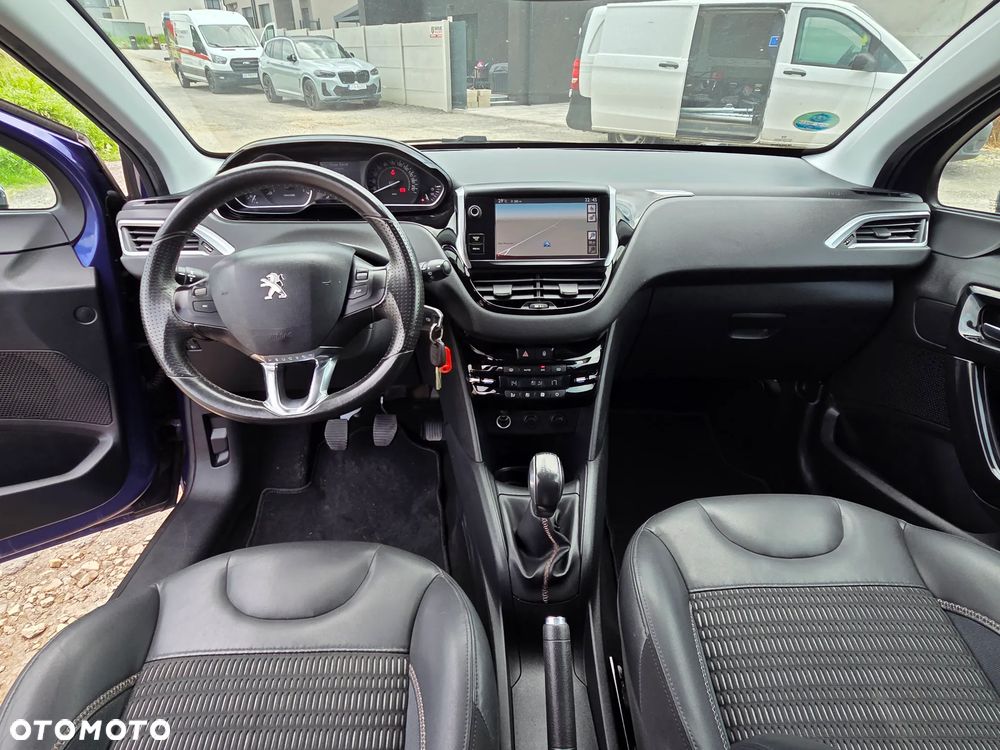 Peugeot 208 95 VTI Active - 12