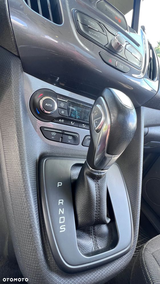 Ford Tourneo Connect Grand - 17