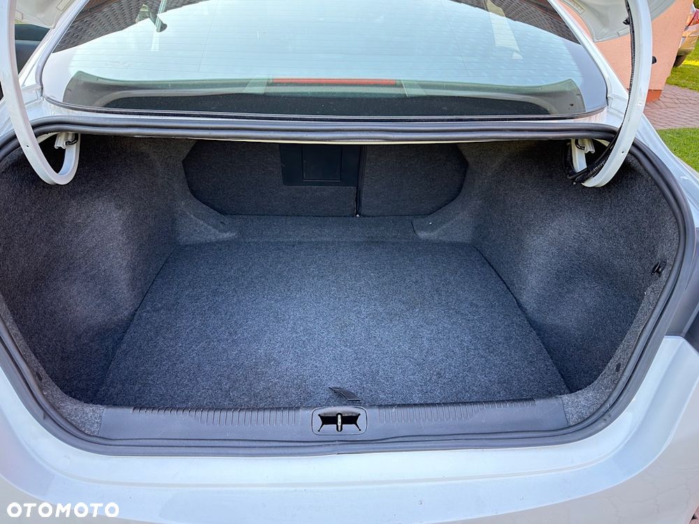 Chrysler 200 - 18