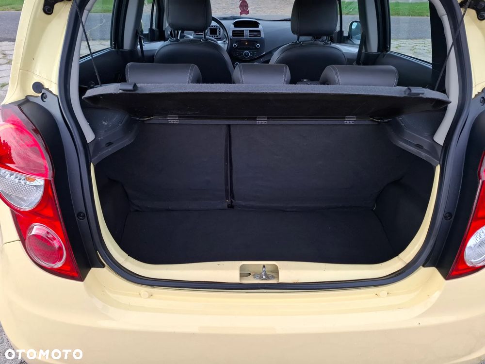 Chevrolet Spark - 10