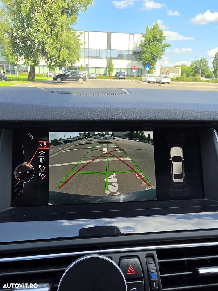 BMW Seria 5 520d xDrive AT - 34