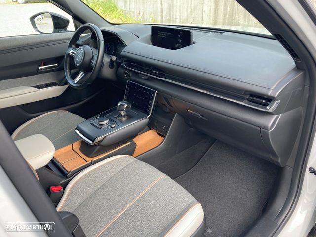Mazda MX-30 e-SKYACTIV AD`VANTAGE - 37