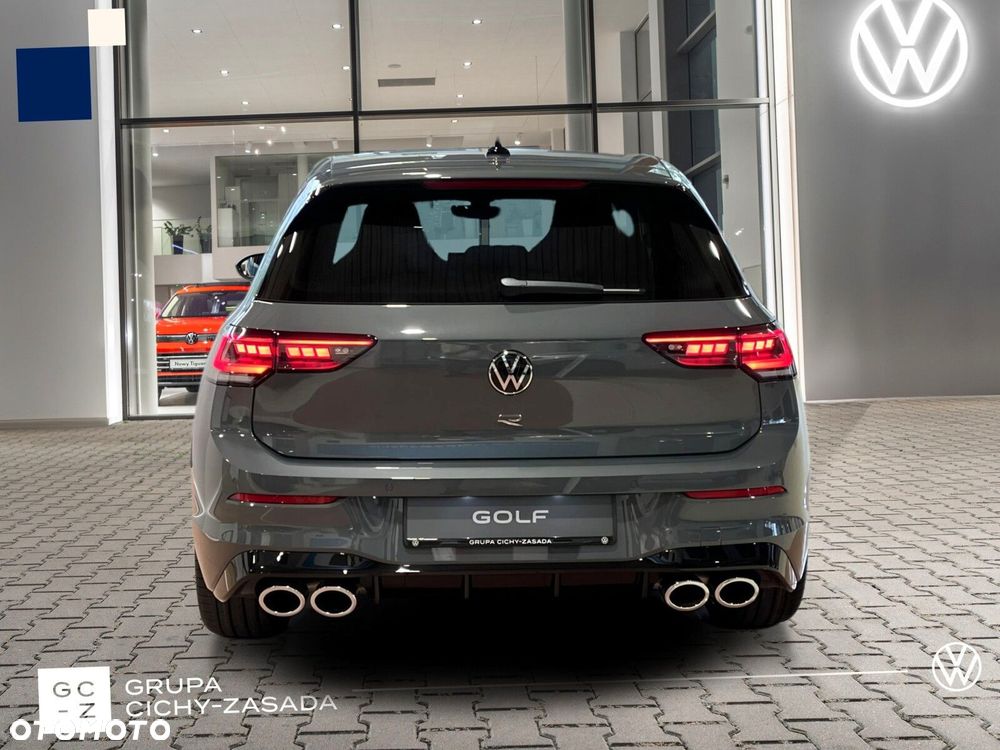 Volkswagen Golf - 5