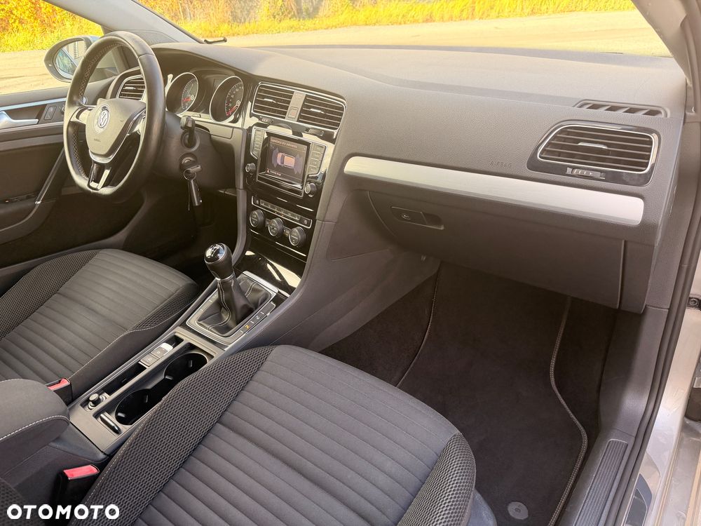 Volkswagen Golf 1.4 TSI BlueMotion Technology Cup - 25
