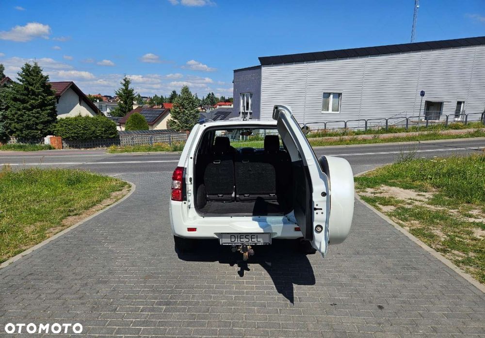 Suzuki Grand Vitara - 25
