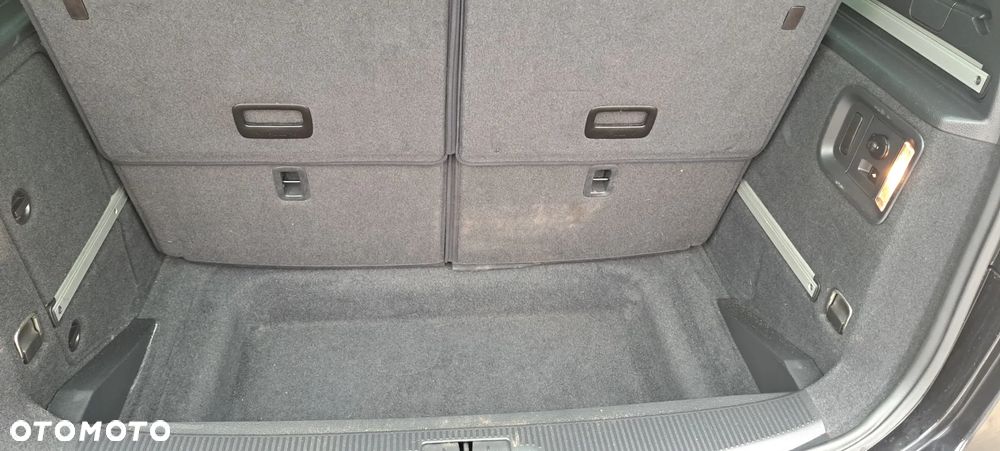 Volkswagen Sharan 2.0 TDI (BlueMotion Technology) Highline - 14