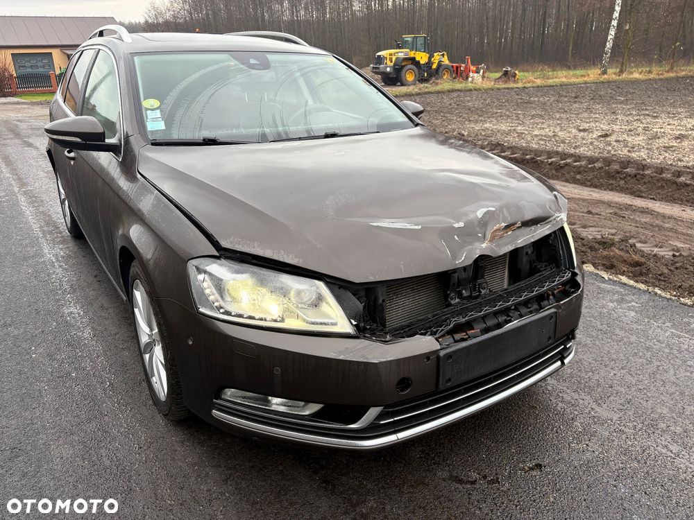 Volkswagen Passat Variant 2.0 TDI DPF DSG Highline - 2