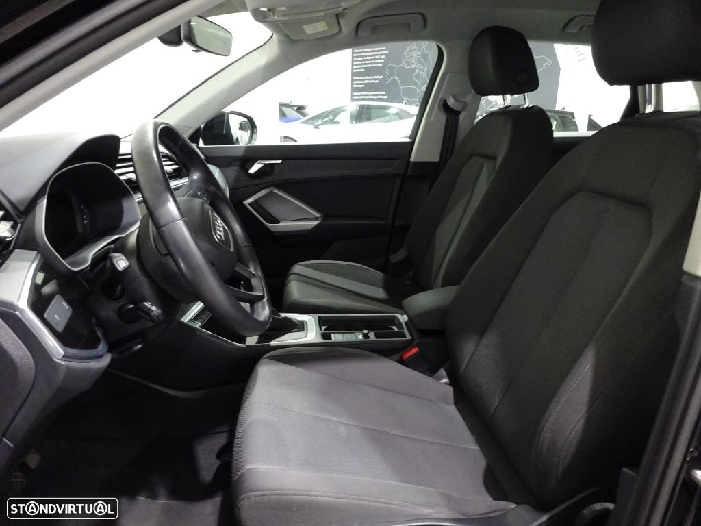 Audi Q3 45 TFSIe S tronic - 11