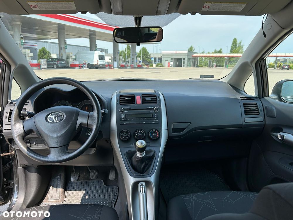 Toyota Auris 1.33 VVT-i Terra - 13