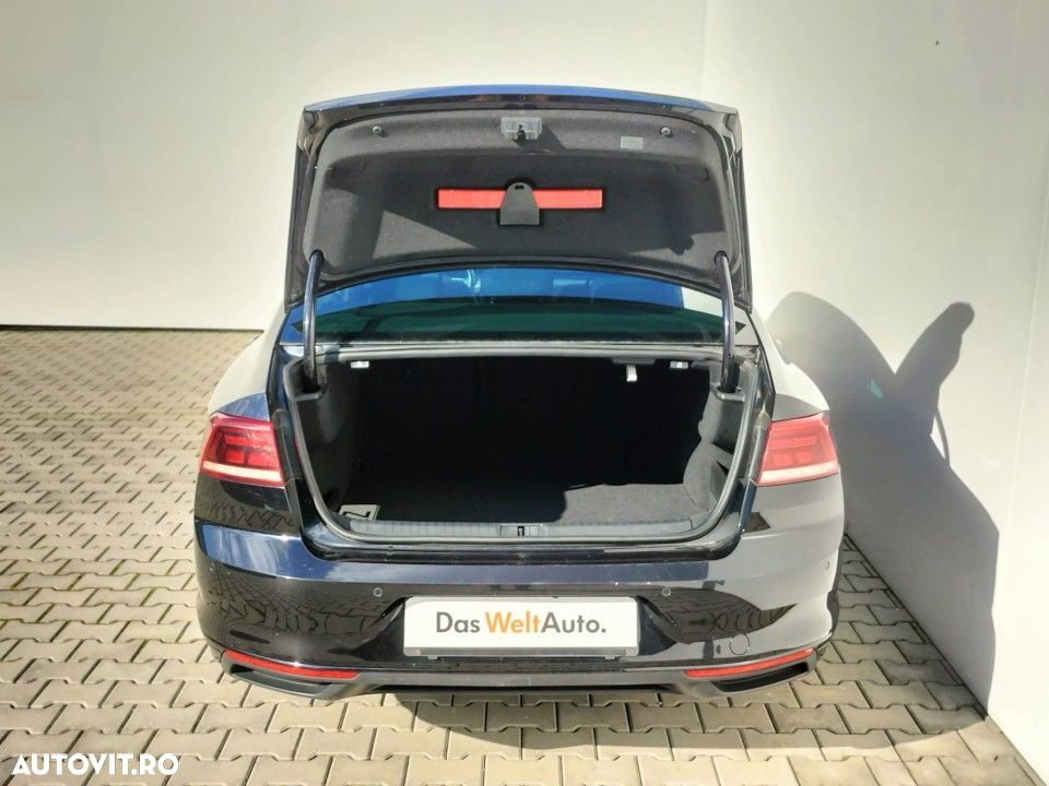Volkswagen Passat - 6