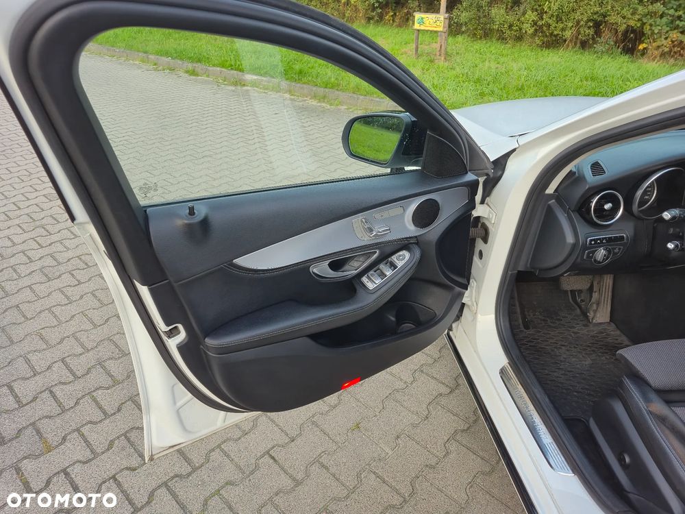 Mercedes-Benz Klasa C 250 (BlueTEC) d 7G-TRONIC - 21