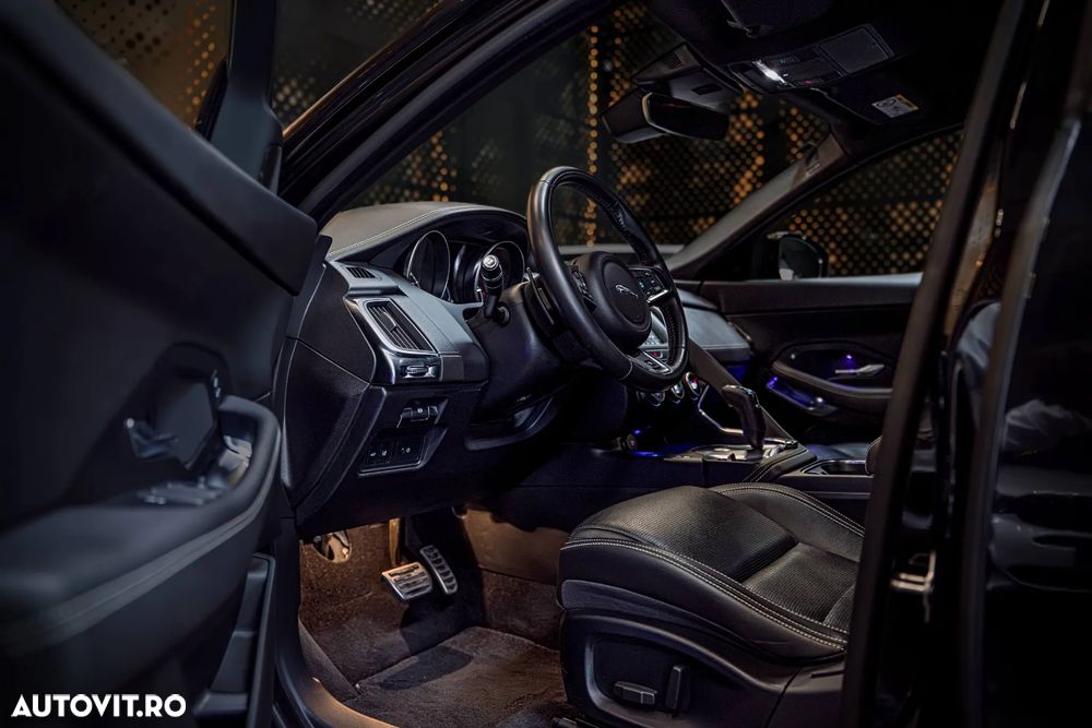 Jaguar E-Pace D180 AWD Aut. R-Dynamic S - 8