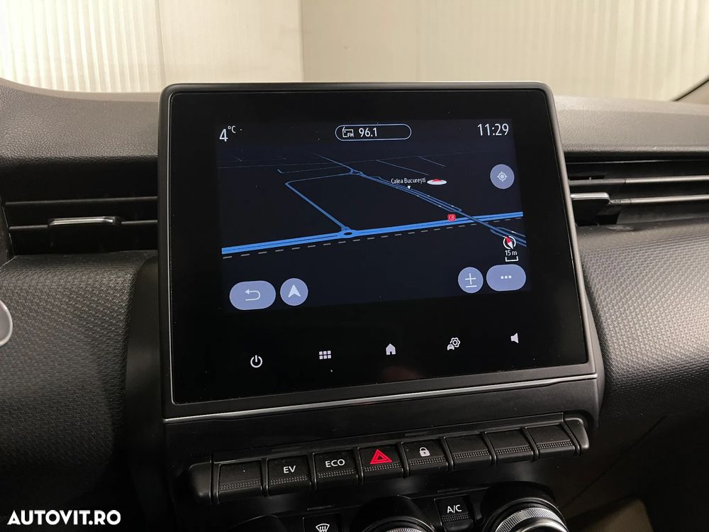 Renault Clio E-TECH 140 BUSINESS EDITION - 14