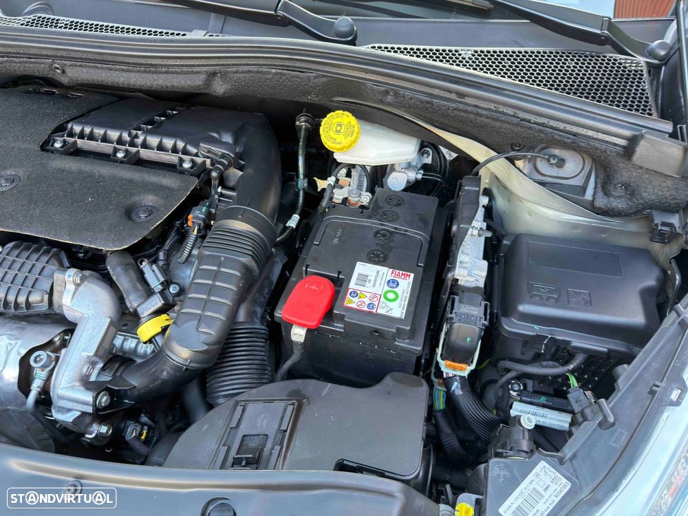 Peugeot 208 1.6 BlueHDi Style - 20