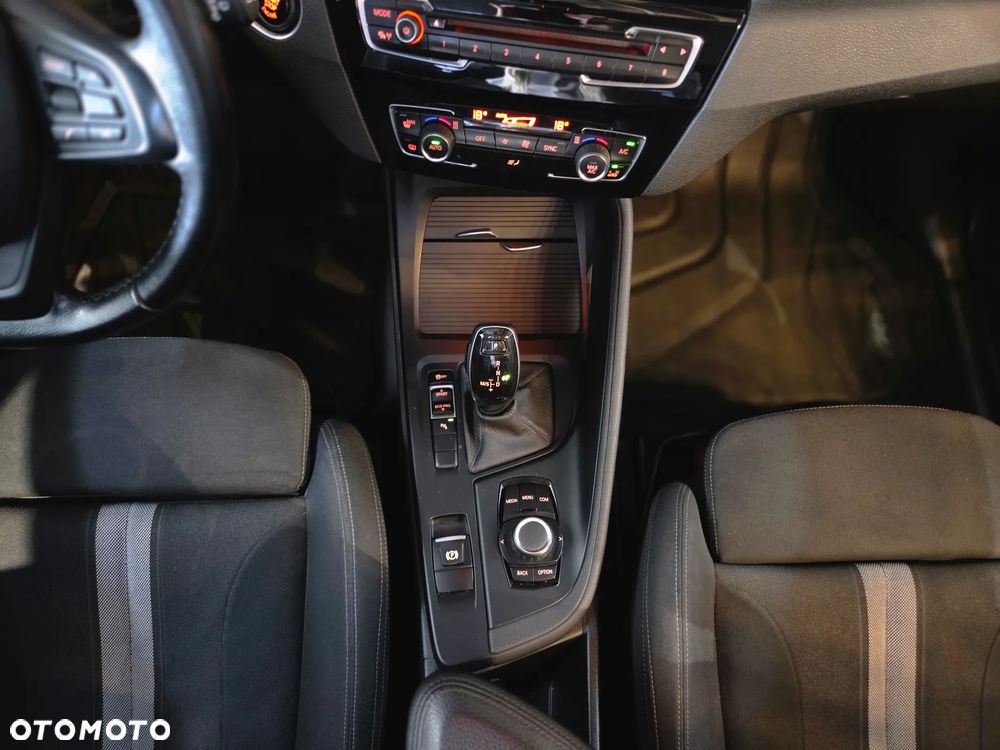 BMW X1 sDrive18i GPF Advantage - 12