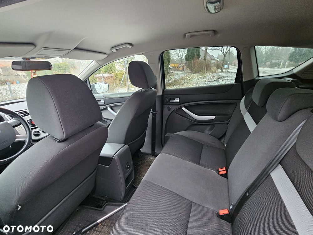 Ford Kuga 2.0 TDCi 4WD Titanium - 6