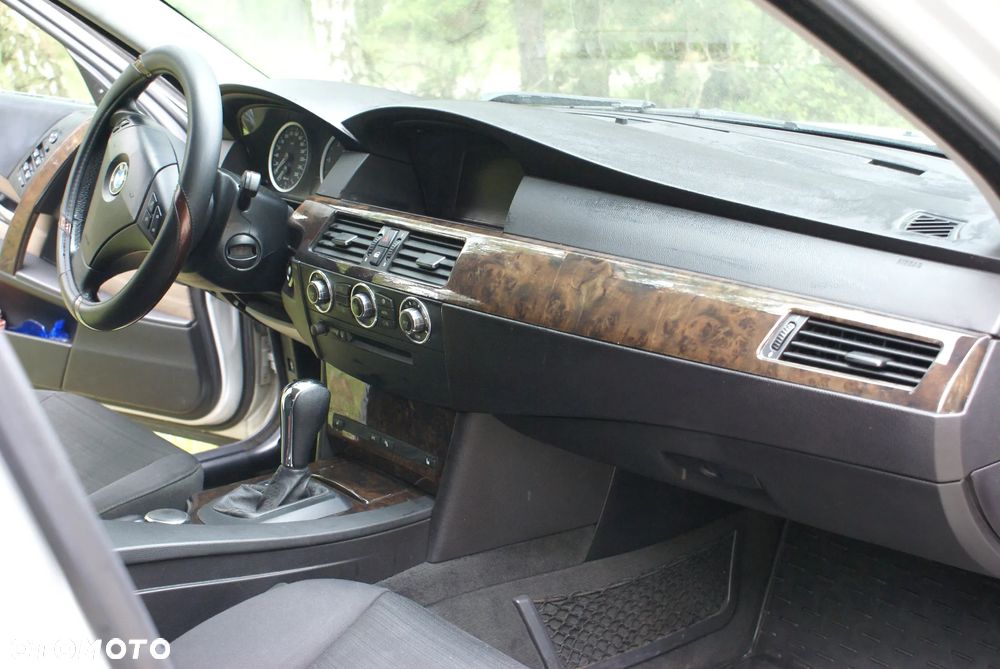 BMW Seria 5 525d Edition Fleet - 11