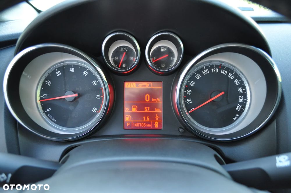 Opel Astra 2015