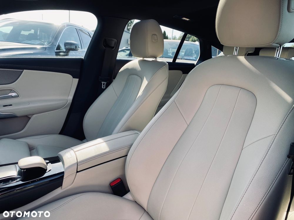 Mercedes-Benz CLA 200 d 8G-DCT Special Edition - 31