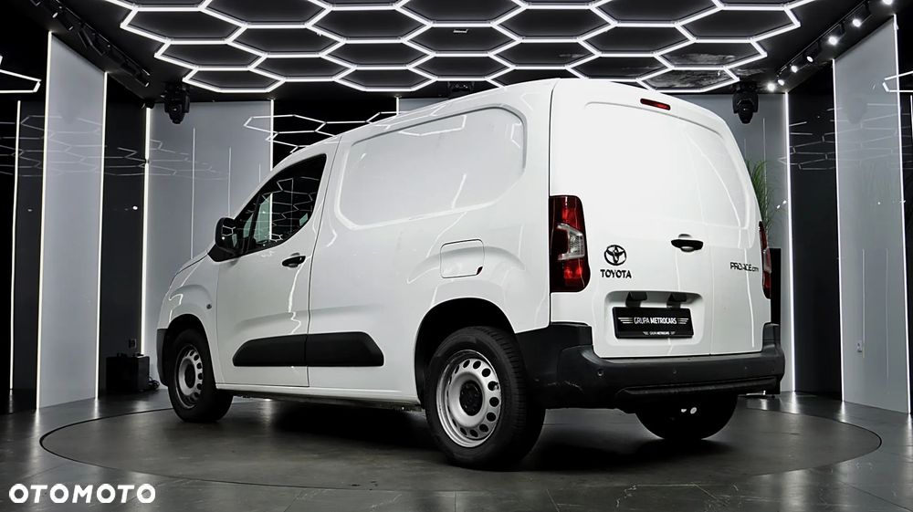Toyota Proace City 1.5 D-4D Long 2,3t Active (bryg.) - 8