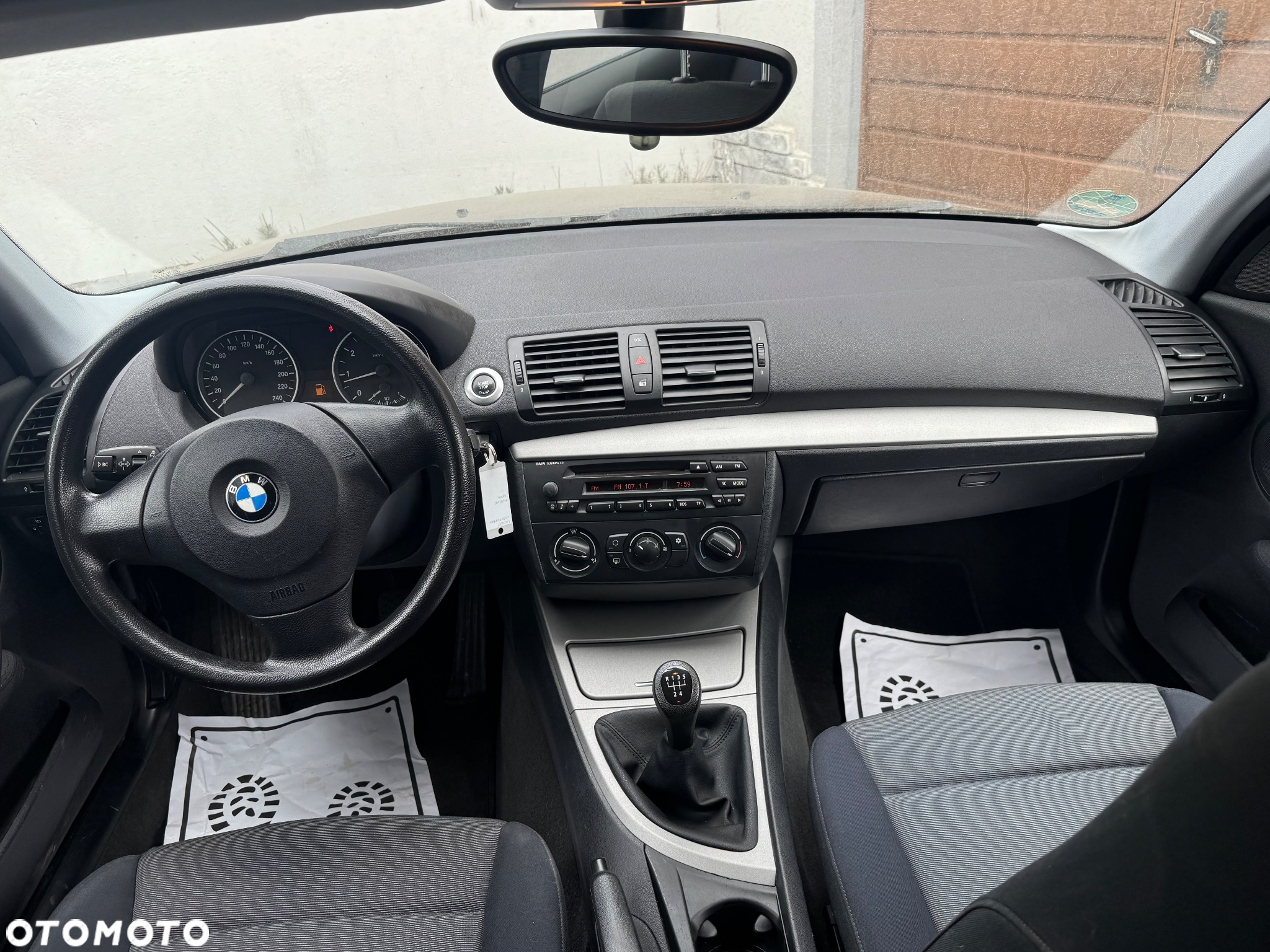 BMW Seria 1 116i - 5