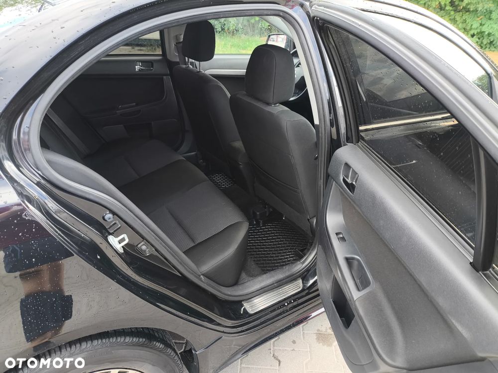 Mitsubishi Lancer 1.8 Invite LPG - 12