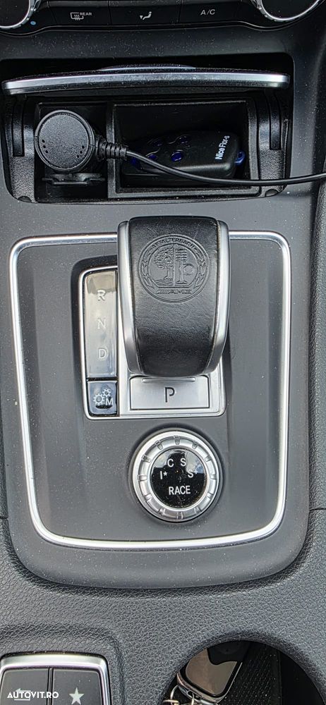 Mercedes-Benz A 45 AMG 4Matic AMG Speedshift 7G-DCT - 11