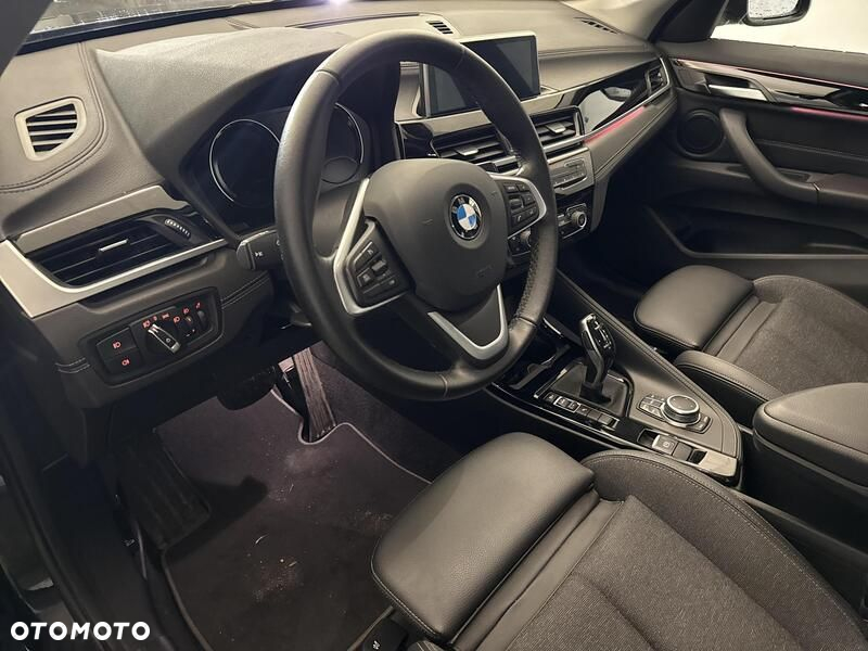 BMW X1 sDrive18i - 10
