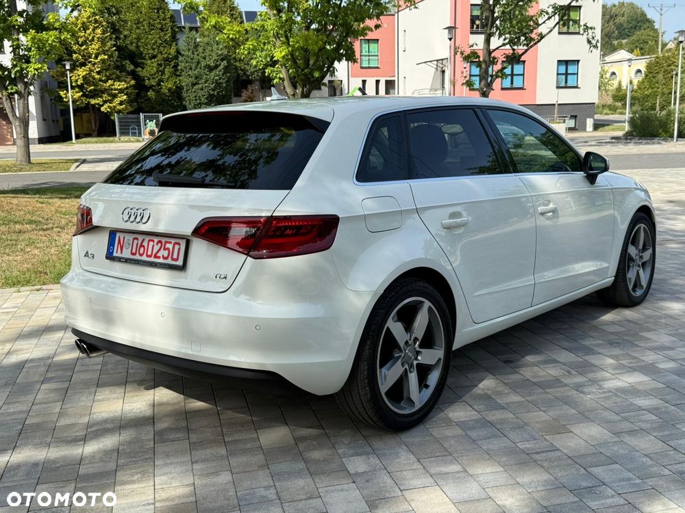 Audi A3 Sportback 2.0 TDI S tronic Attraction - 8
