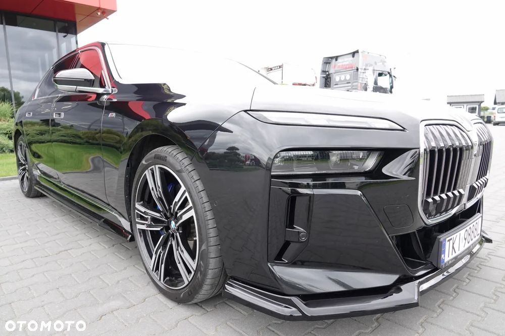 BMW Seria 7 - 10