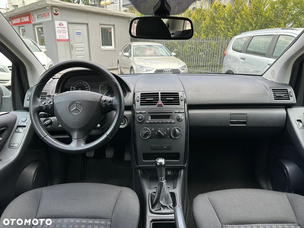 Mercedes-Benz Klasa A 160 BlueEfficiency - 11