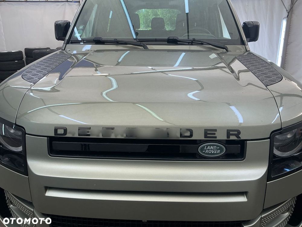 Land Rover Defender 110 D200 SE - 21