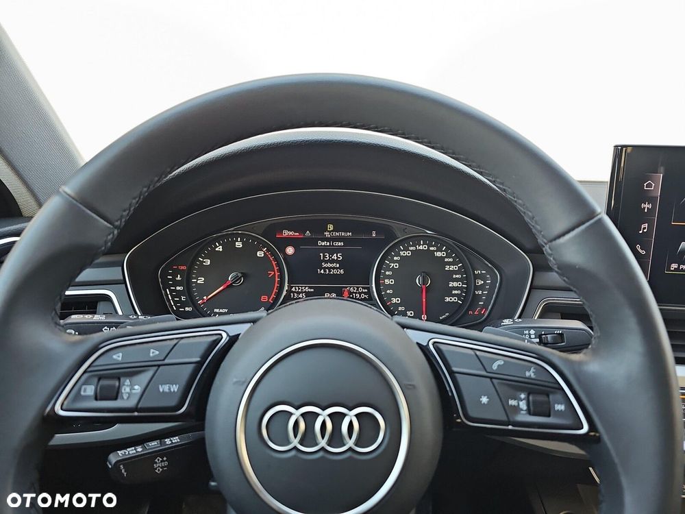 Audi A4 Limousine - 16