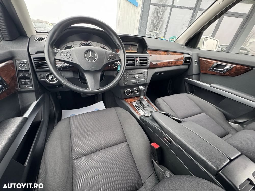 Mercedes-Benz GLK 220 CDI DPF BlueEFFICIENCY 7G-TRONIC - 22
