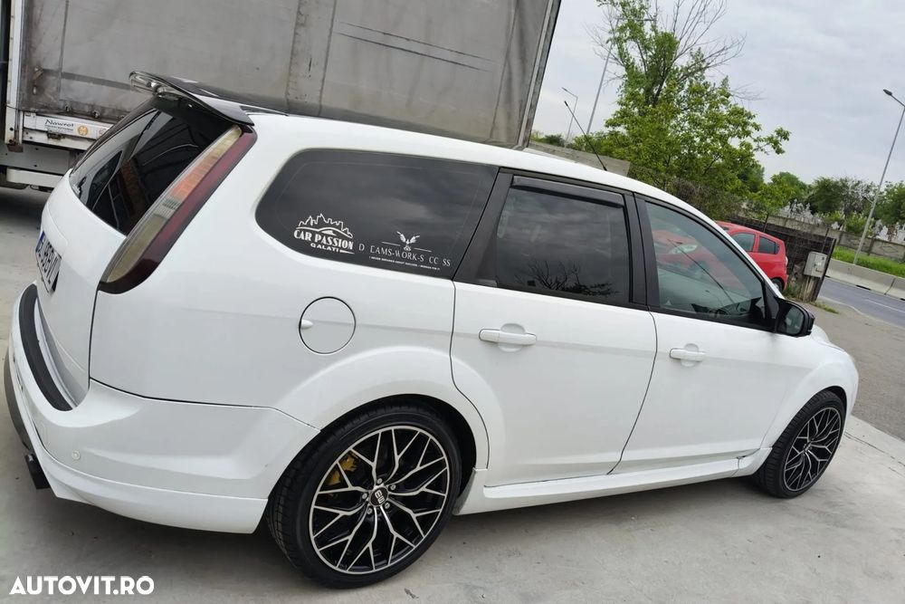Ford Focus 1.6 TDCi DPF Titanium - 4